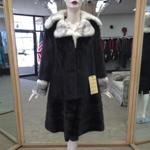 Vintage 2-in-1 Ranch & Kohinoor Mink Fur Coat with Zipoff Hem